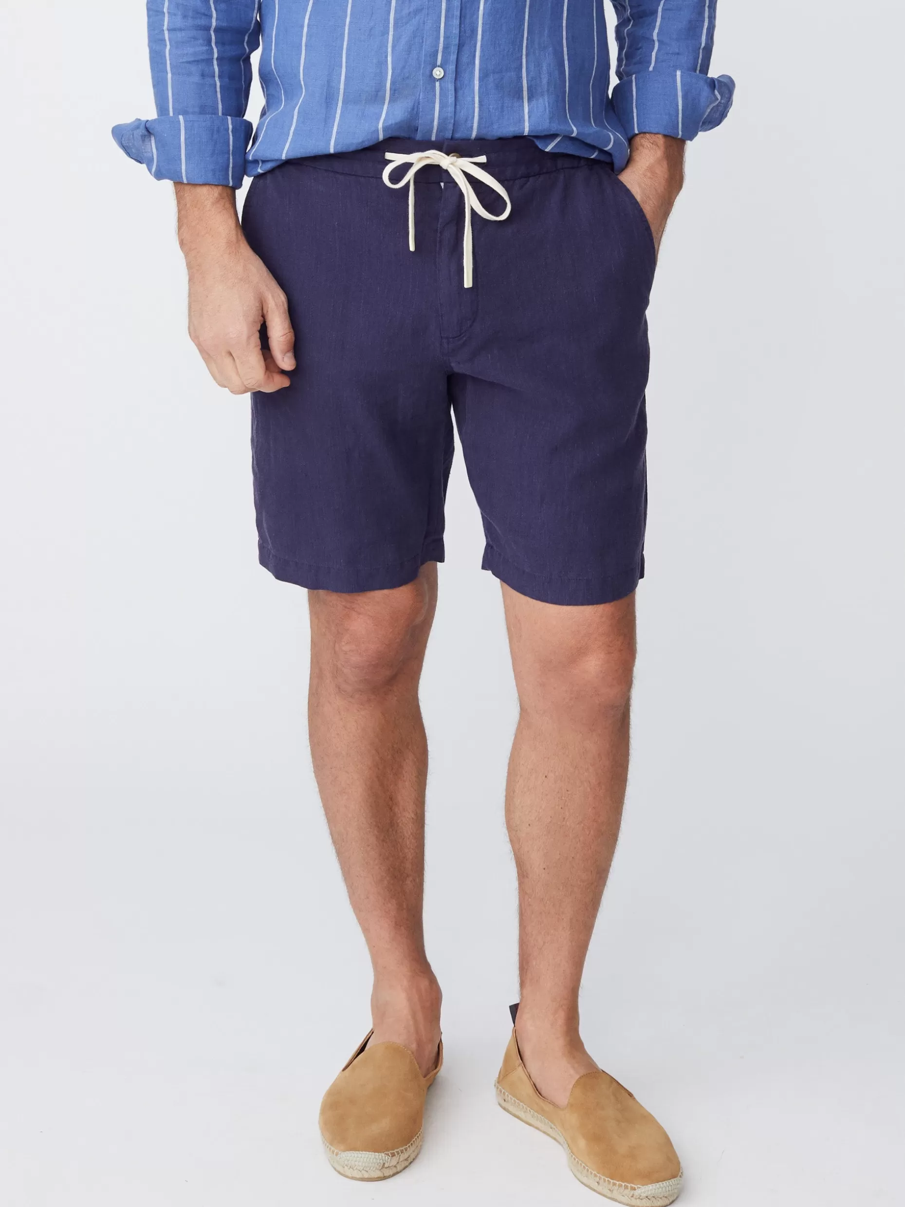 J. McLaughlin Griffin 7" Linen Shorts- Shorts